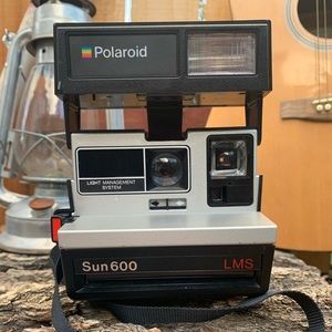 Polaroid Sun600 LMS Camera.